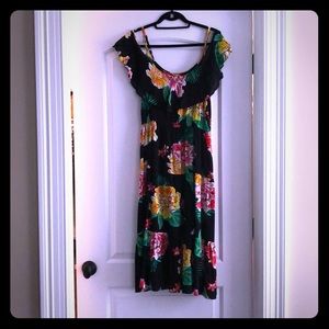 Old Navy off shoulder tiered sundress floral black